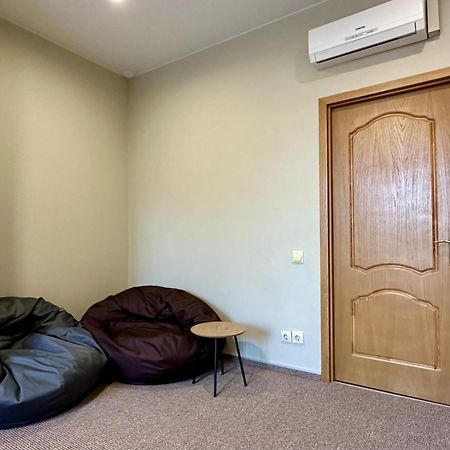 4Room Hostel Kiev Esterno foto