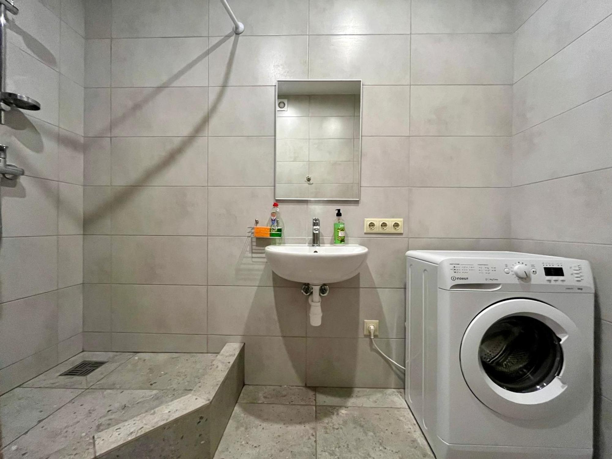 4Room Hostel Kiev Esterno foto